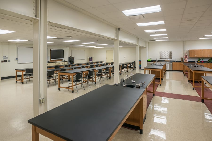 Kewanee High School Science Lab
