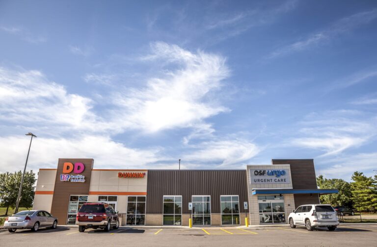 Shoppes at Grand Prairie - Dunkin